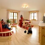 Bad Kleinkirchheim Skihomes Ottingerhof Ski In -Ski Out Apartments *