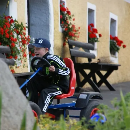 Skihomes Ottingerhof In -ski Out Appartement *